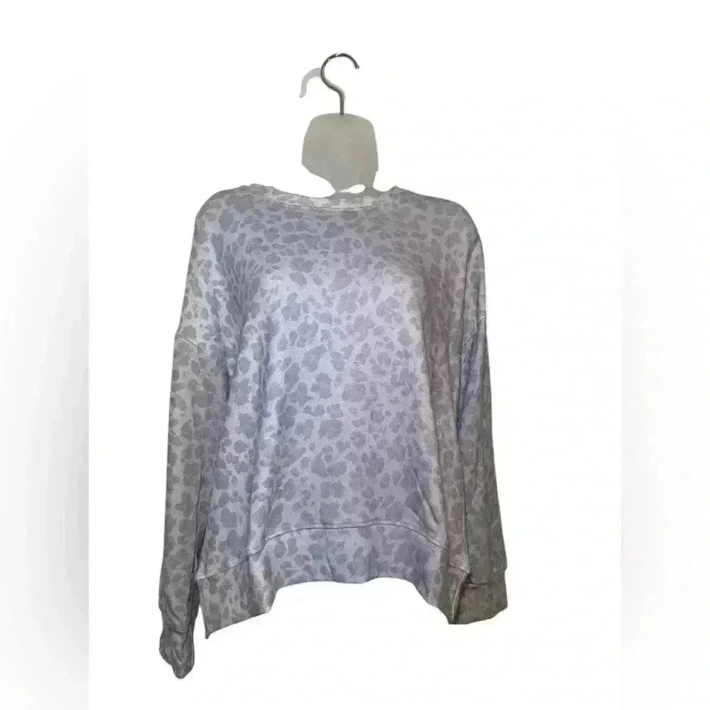 Sundry NEW NWT Purple Animal Print Sweatshirt Size Medium